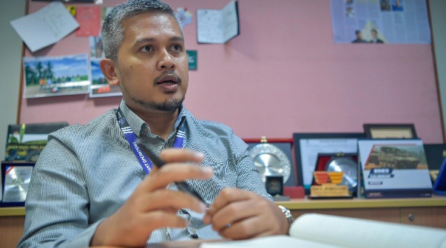 Civil Aviation Authority of Malaysia (CAAM) regulatory officer Muhammad Fadillah Rosli