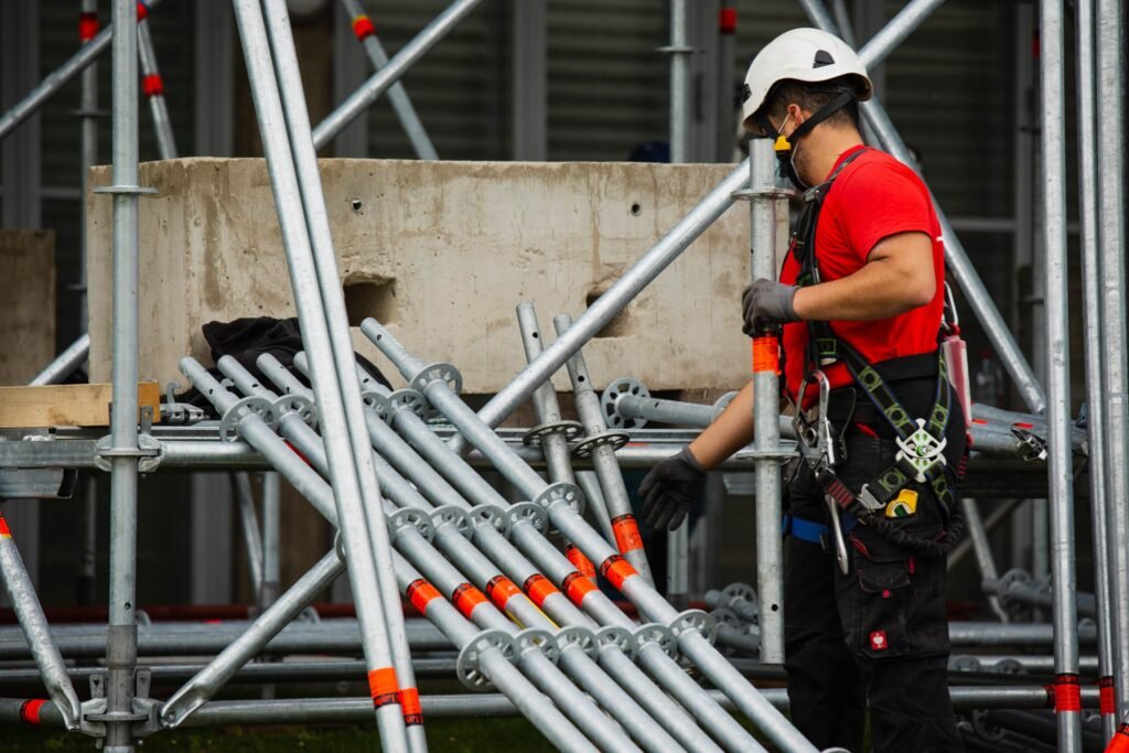 The Ultimate Guide to Scaffolding: 10 Proven Solutions From Aluminium to Steel Scaffolding for Safer Projects