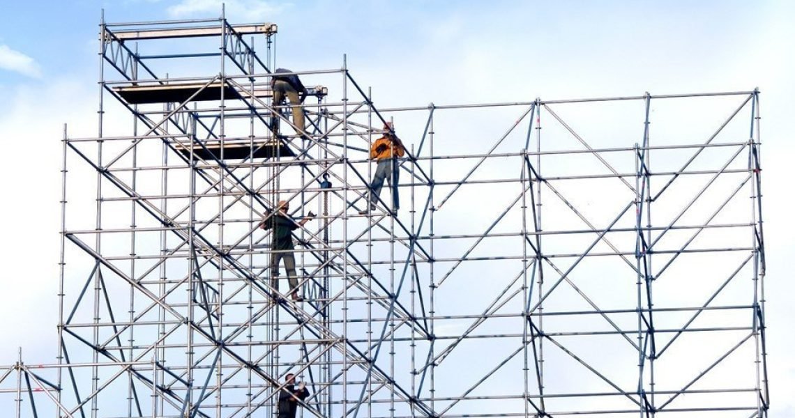The Ultimate Guide to Scaffolding: 10 Proven Solutions From Aluminium to Steel Scaffolding for Safer Projects