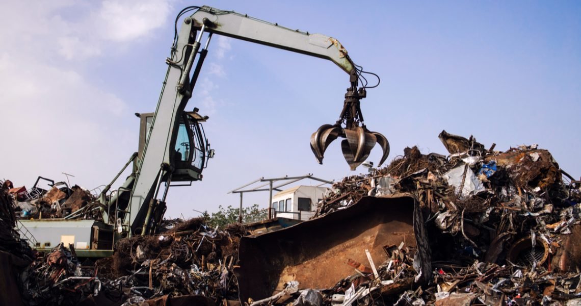 Global scrap prices fall under pressure from uncertainty in the steel market